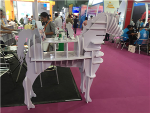 展会上PVC板雕刻造型